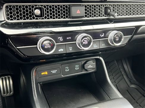 Used 2025 Honda Civic Sport image 22