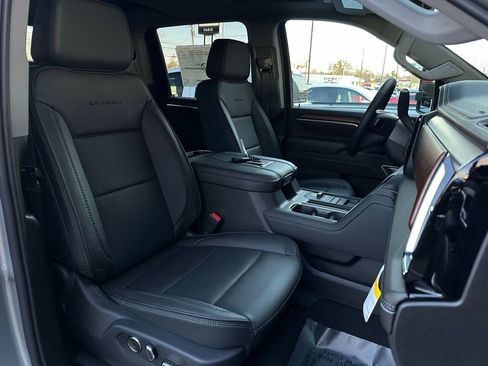 New 2026 GMC Sierra 2500 Denali w/ Denali Reserve Package image 16