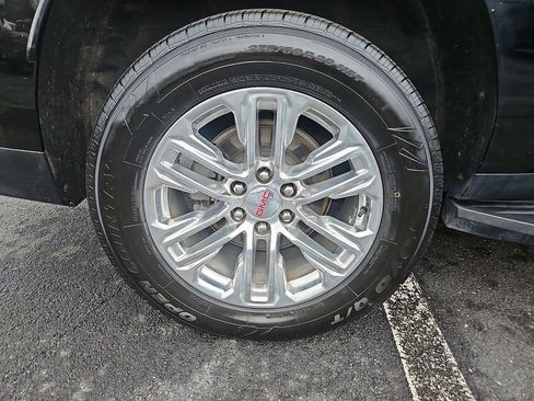 Used 2021 GMC Yukon XL SLE w/ Gmc Pro Safety Plus Package image 9