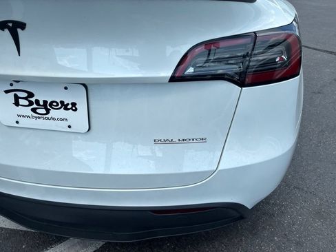 Used 2024 Tesla Model Y Performance AWD/4WD image 4