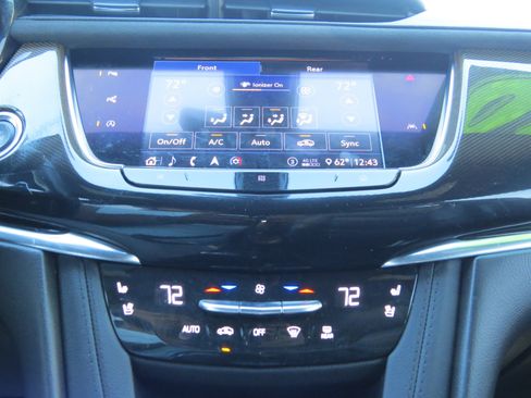 Used 2020 Cadillac XT6 Sport w/ Platinum Package image 28