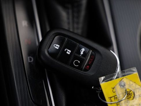 Used 2022 Honda Civic Sport image 14