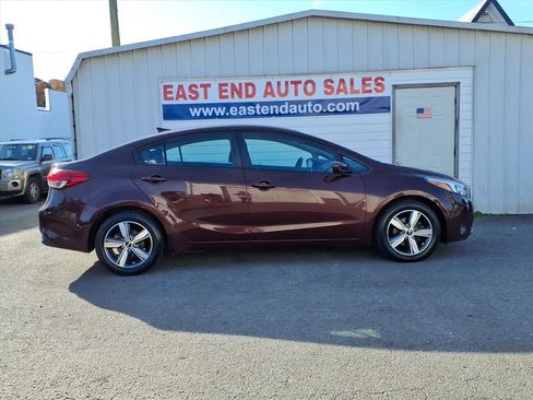 Used 2018 Kia Forte LX w/ LX Popular Package image 2