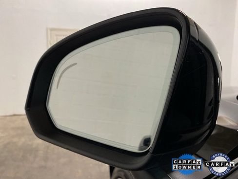 Used 2025 Volvo XC40 B5 Plus image 89