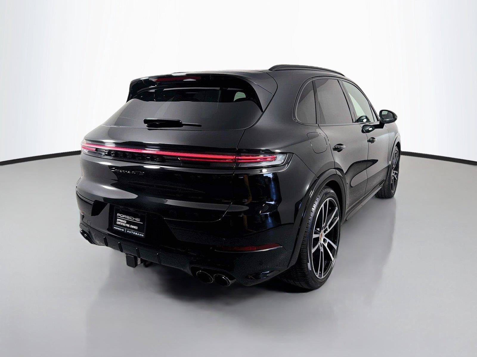 Certified 2026 Porsche Cayenne GTS AWD/4WD image 7
