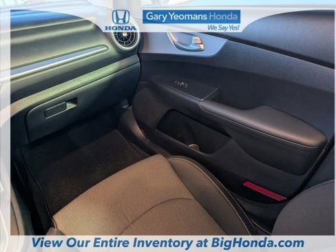 Used 2024 Kia Forte LXS w/ LXS Technology Package image 17