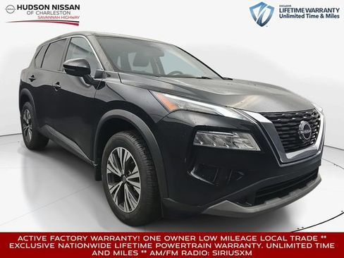 Used 2023 Nissan Rogue SV image 1