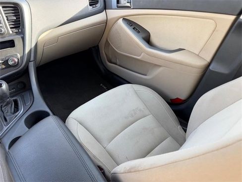 Used 2013 Kia Optima LX image 15