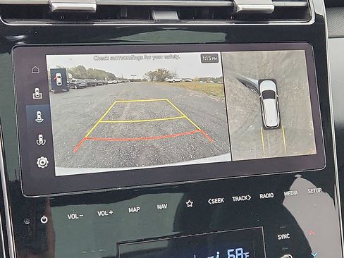 Used 2024 Hyundai Tucson Limited image 18