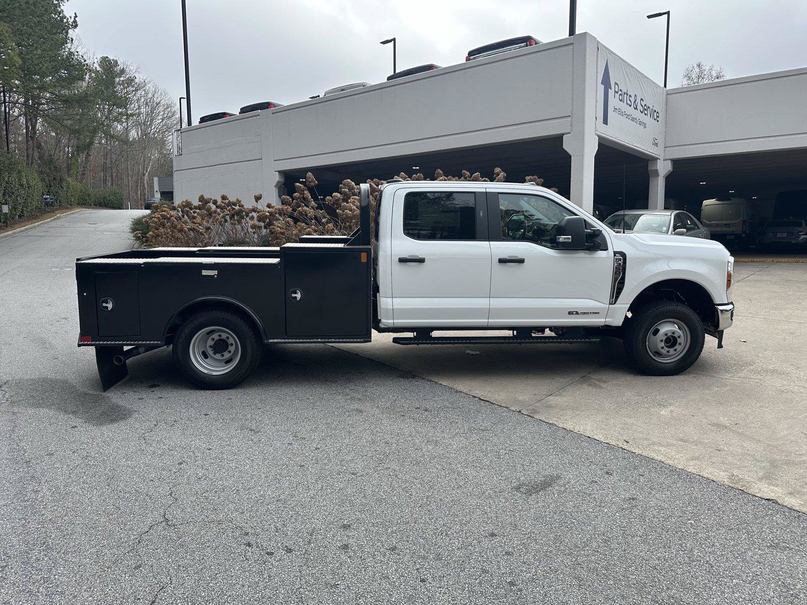 New 2026 Ford F350 XL w/ XL Chrome Package AWD/4WD image 7