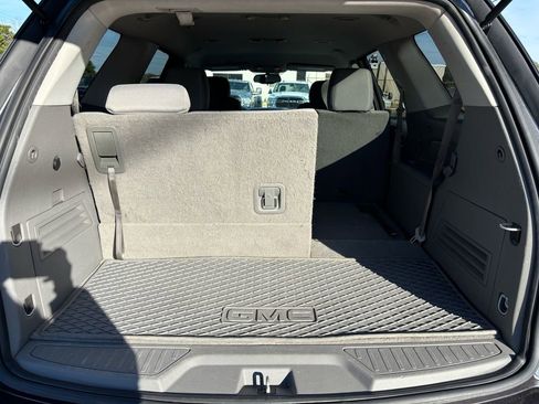 Used 2014 GMC Acadia SLE image 24