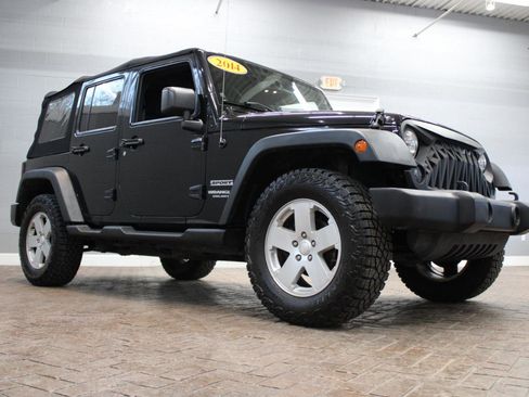 Used 2014 Jeep Wrangler Unlimited Sport w/ Quick Order Package 23S AWD/4WD image 21