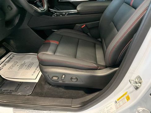 Used 2026 Chevrolet Traverse RS AWD/4WD image 17
