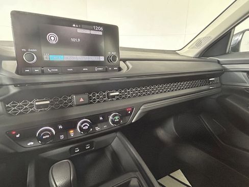 Used 2024 Honda Accord EX image 23