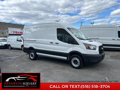 Used 2022 Ford Transit 250 Medium Roof image 4