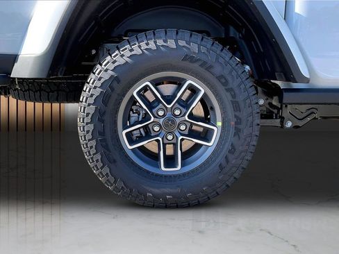 New 2026 Jeep Gladiator Mojave AWD/4WD image 35