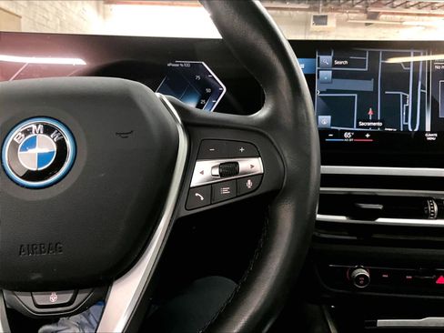 Used 2023 BMW i4 eDrive35 w/ Premium Package image 20