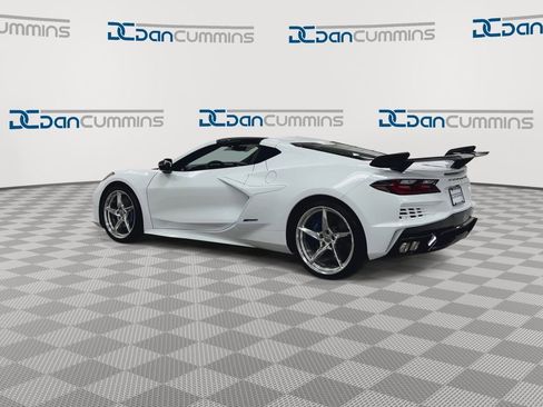 New 2026 Chevrolet Corvette E-Ray w/ Stealth Interior Trim Package AWD/4WD image 6