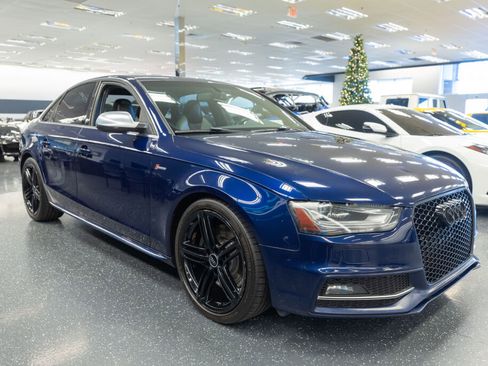 Used 2013 Audi S4 Prestige w/ Prestige Pkg image 4