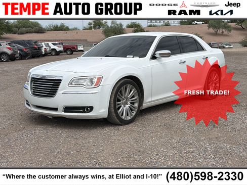Used 2013 Chrysler 300 C RWD image 1