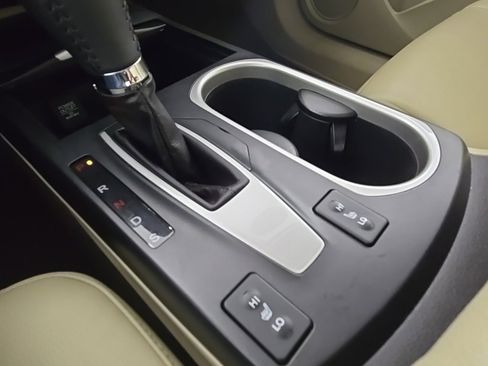 Used 2017 Acura RDX AWD image 21