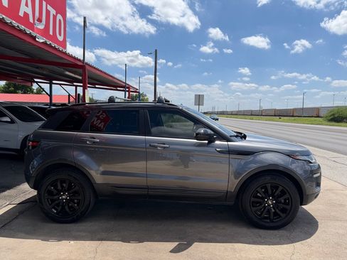 Used 2019 Land Rover Range Rover Evoque SE Premium AWD/4WD image 25