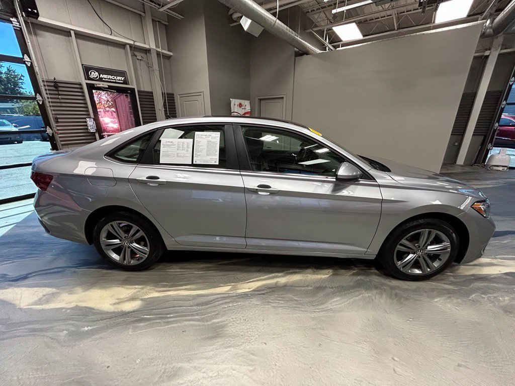 Used 2024 Volkswagen Jetta SE FWD image 27