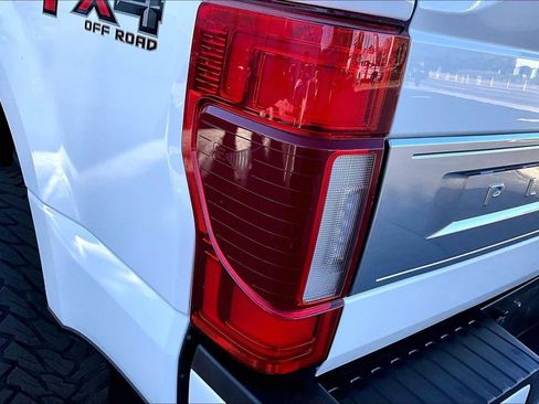 Used 2022 Ford F250 Platinum w/ FX4 Off-Road Package image 23