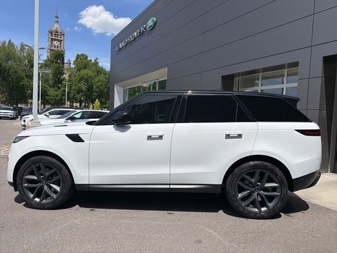 Used 2024 Land Rover Range Rover Sport SE AWD/4WD image 12