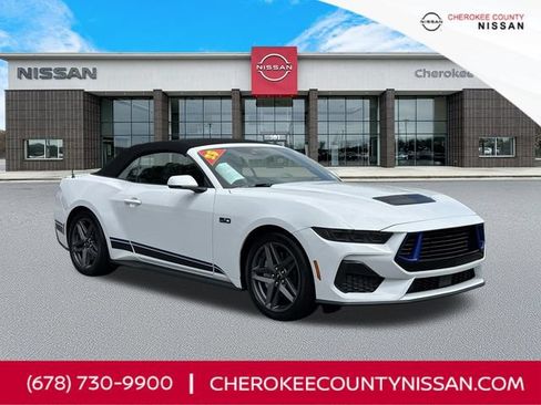 Used 2025 Ford Mustang GT Premium RWD image 1