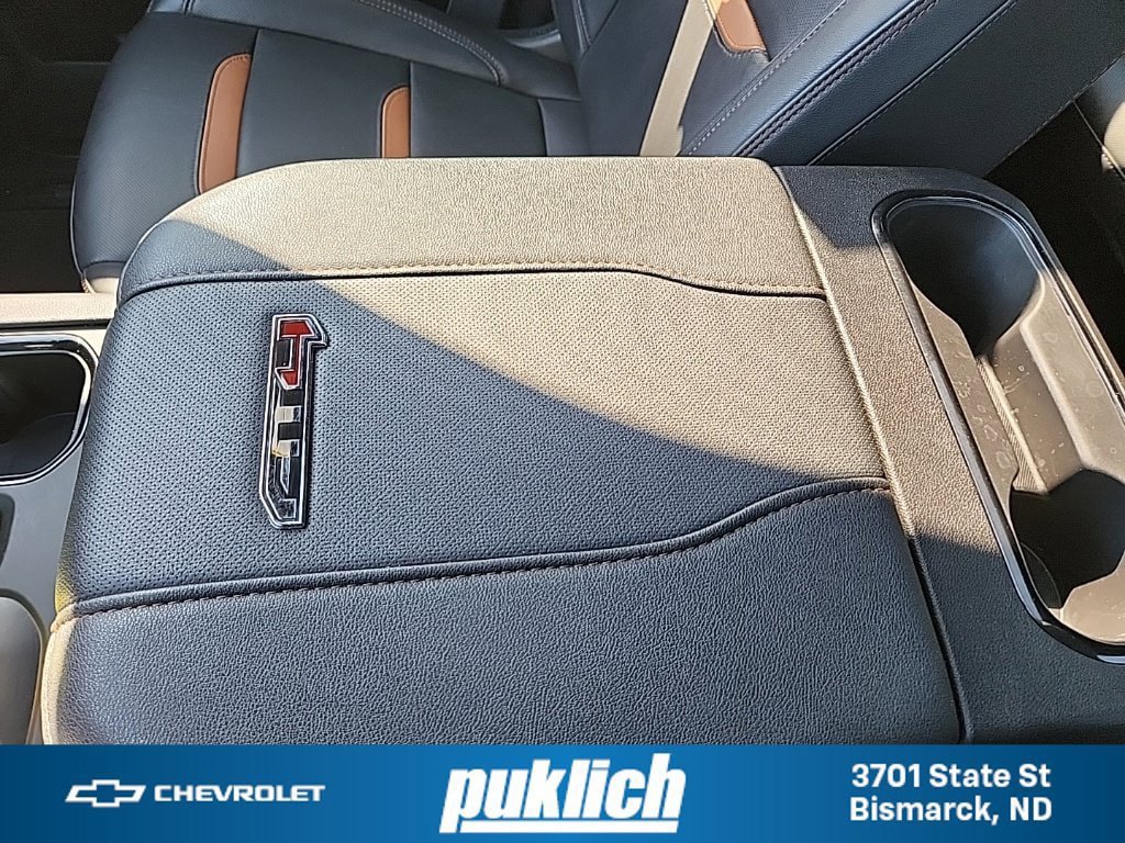 Used 2025 GMC Sierra 2500 AT4 w/ AT4 Premium Plus Package AWD/4WD image 35