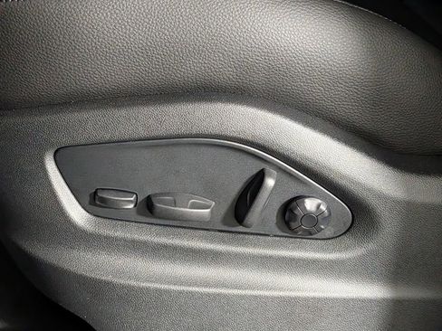 New 2026 Porsche Cayenne AWD/4WD image 28