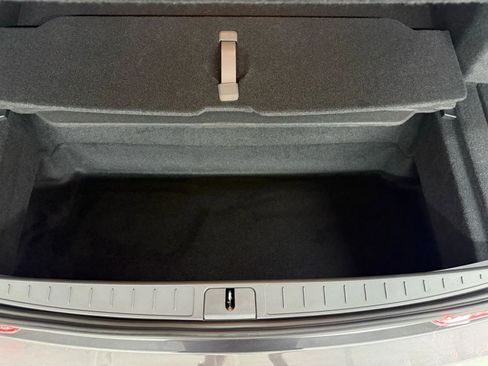 Used 2025 Lucid Air Touring image 36