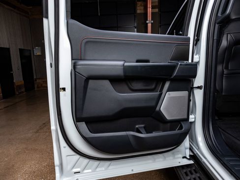 Used 2025 Ford F150 Raptor image 38