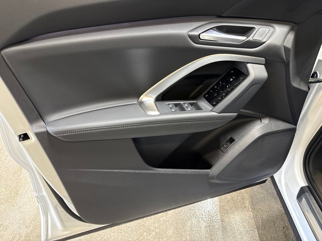 New 2026 Audi Q5 Premium AWD/4WD image 14