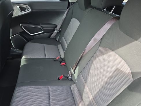 Used 2024 Kia Soul LX w/ Option Group 015 image 18