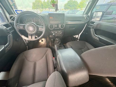 Used 2016 Jeep Wrangler Unlimited Sport AWD/4WD image 9