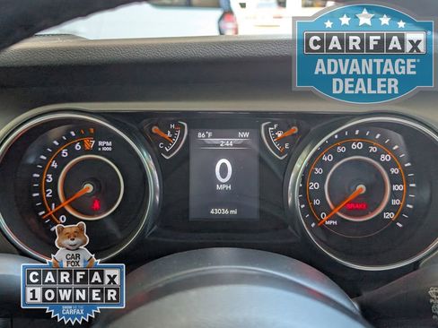 Used 2018 Jeep Wrangler Sport AWD/4WD image 12