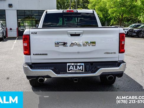 Used 2025 RAM 1500 Laramie AWD/4WD image 11