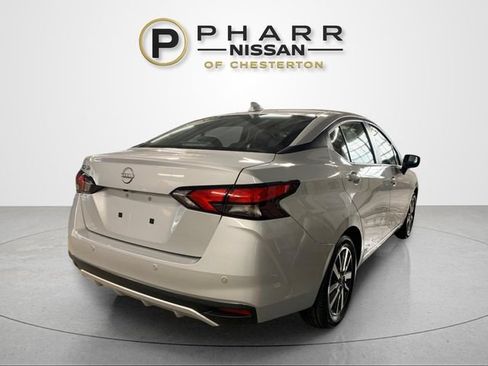 Used 2025 Nissan Versa SV FWD image 3