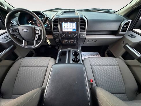 Used 2019 Ford F150 XLT w/ Trailer Tow Package image 12