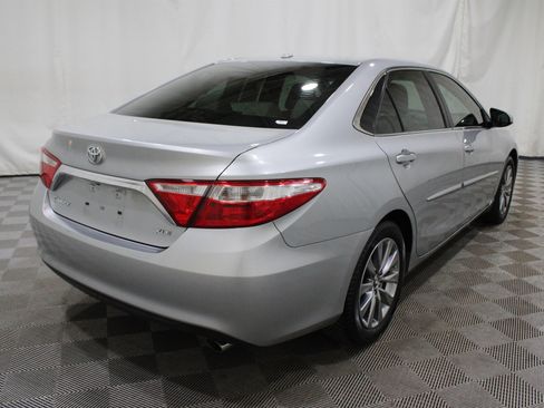Used 2016 Toyota Camry XLE w/ Convenience Package image 27