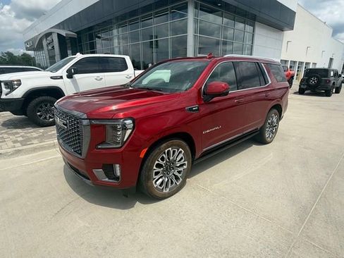 Used 2024 GMC Yukon Denali Ultimate AWD/4WD image 7