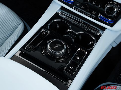 Used 2025 Rolls-Royce Spectre AWD/4WD image 37