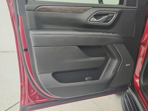 Certified 2021 Chevrolet Suburban LT w/ LT Signature Package RWD image 24