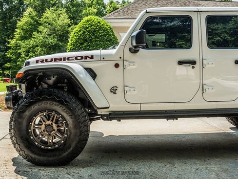 Used 2022 Jeep Gladiator Rubicon w/ LED Lighting Group AWD/4WD image 4