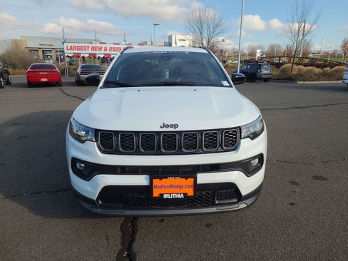New 2026 Jeep Compass Latitude image 14