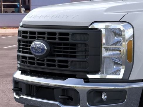 New 2026 Ford F350 XL w/ FX4 Off-Road Package AWD/4WD image 17