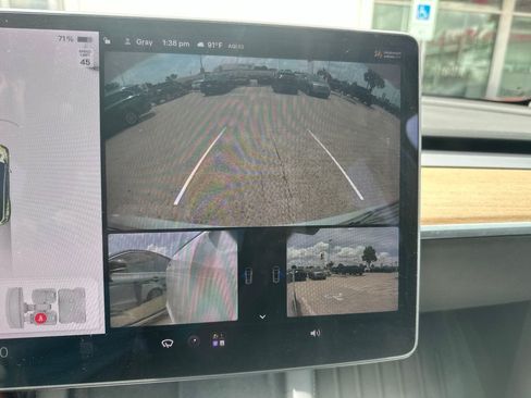 Used 2021 Tesla Model Y Long Range AWD/4WD image 6