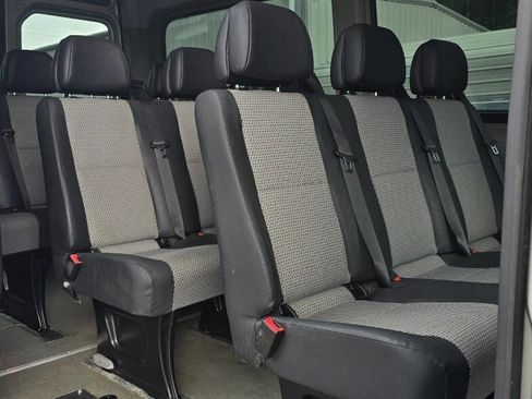 Used 2008 Dodge Sprinter 2500 RWD image 14